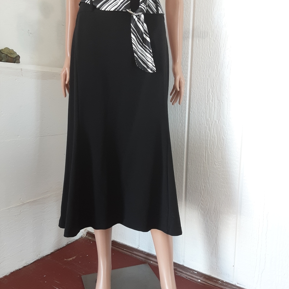 Lifestyle Attitude Larry Levine 🌞070 Skirt Sz 8 Stretch Black Preowned